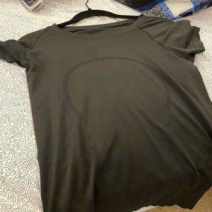 lululemon tshirt
